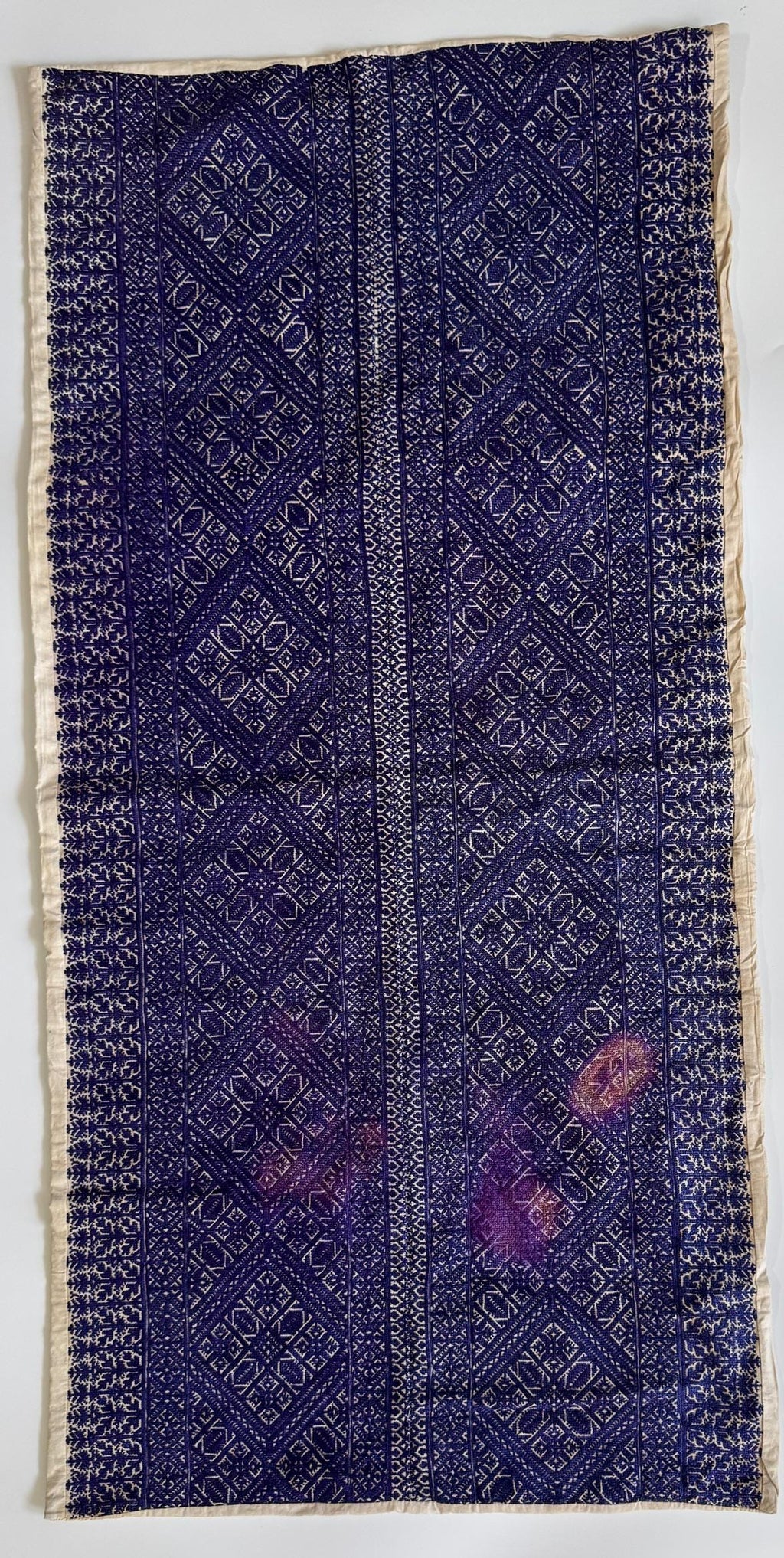 アンティーク モロッコ製フェズ刺繍パネル（紫シルク）